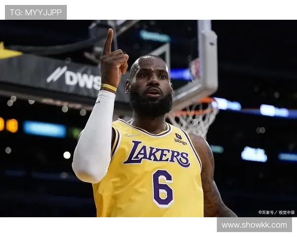 詹姆斯谈湖人冲冠与东西对抗心声